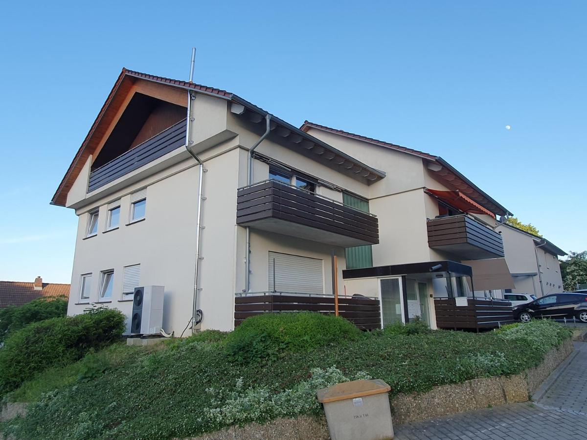 Wohnung Mit Ausblick In Таубербишофсхайм Екстериор снимка